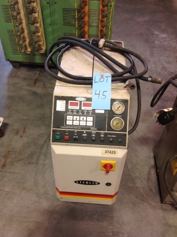 Sterlco temp. Controller system model M2B210-C
