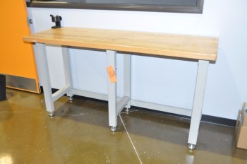Hardwood Top Bench with Tool Holder Set Fixture