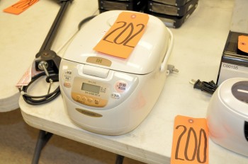ZOHIRUSHI Rice Cooker