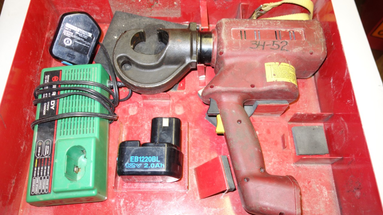 BURNDY BAT35 BATTERY OPERATED HYDRAULIC CRIMPING TOOL For Sale | Aucto