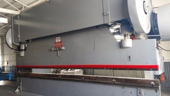 ONE USED CHICAGO DREIS & KRUMP 400-D-20 400 TON MECHANICAL PRESS BRAKE