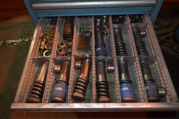Amada Style Thick Turret Tooling, Lista Cabinet INCLUDED