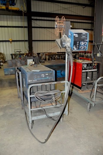 MILLER MODEL DELTA WELD 452, 450-Amp Capacity CV-DC Wire Feed Mig Welder