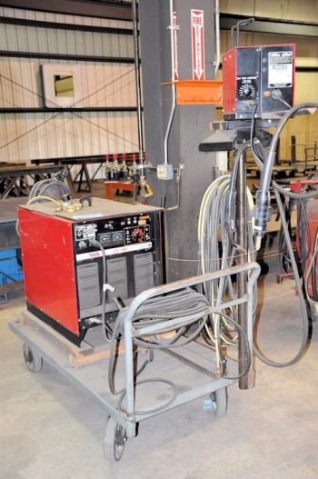 LINCOLN MODEL CV-400, 400-Amp Capacity Wire Feed Mig Welder