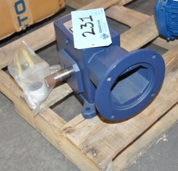 IRONMAN 0.674-HP Gearbox Gear Motor