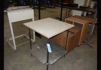 Lot-Stands with Coat Rack