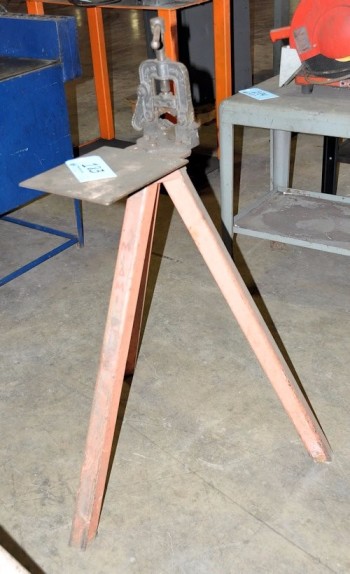 Pipe Vise with Stand