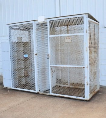 Cylinder Cage (Located Outside)