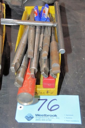 Lot-Taper Shank Reamers in (1) Bin