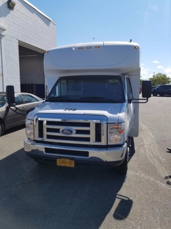 Bus 268 2014 Ford E 450 Super Duty