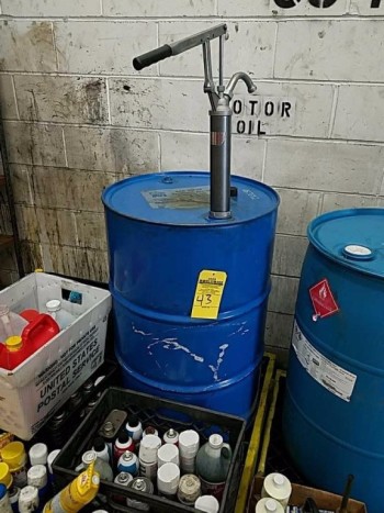 55 gallon fluid drum including pump does not