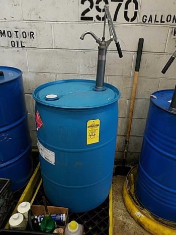 55 gallon fluid drum and pump