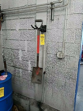 Flat spade