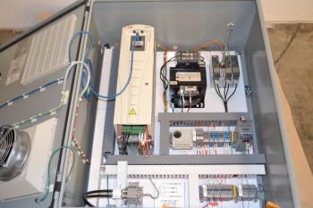 ABB ACH550 10HP 480V AC DRIVE