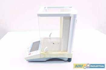 OHAUS VP214CN VOYAGER PRO ANALYTICAL BALANCE