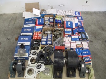LOT OF ASSORTED BEARINGS