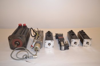 LOT OF 6 ASSORTED SERVO MOTORS