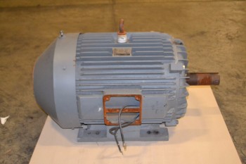 GE 5KE444SCF28B 125HP AC MOTOR