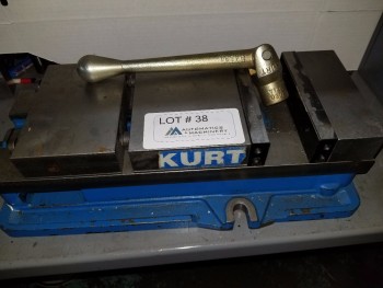 Double locking Kurt Vise