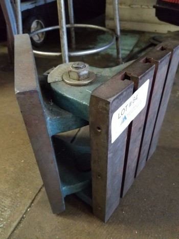 Angle plate