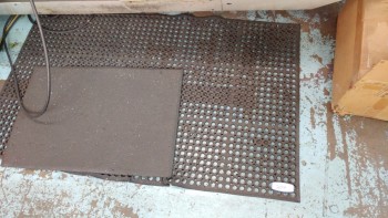 5 floor mats