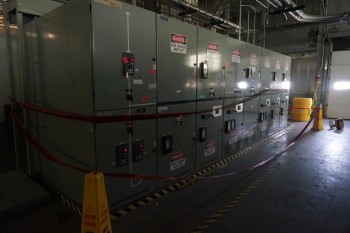 Cutler Hammer VacClad 13.8KV Switchgear with VCP-W Breakers
