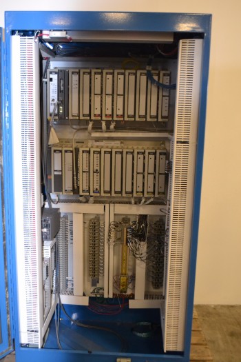 GOULD MODICON 800 SERIES PLC CABINET