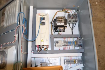 ABB ACH550 AC MOTOR DRIVE 480V 7.5HP