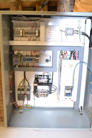 ABB ACH550 AC MOTOR DRIVE 480V 7.5HP