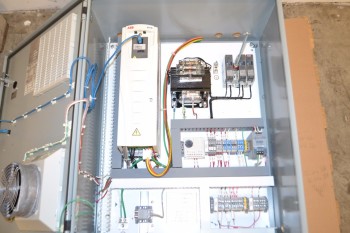 ABB ACH550 AC MOTOR DRIVE 480V 15HP