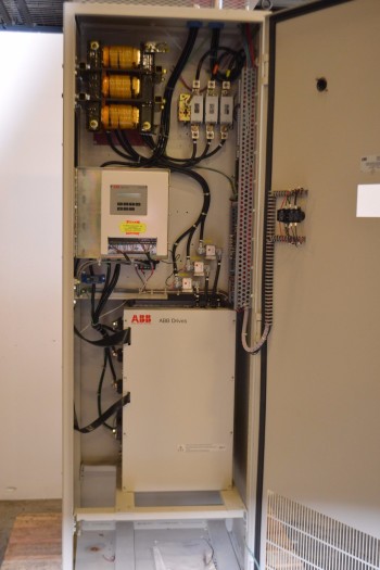 ABB ACH500 AC DRIVE 75HP 480V