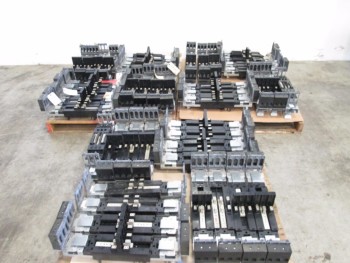 3 PALLETS OF ASSORTED GE SPECTRA SERIES CIRCUIT BREAKER MODULES