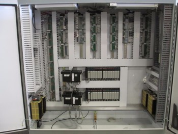 ALLEN BRADLEY PLC CABINET