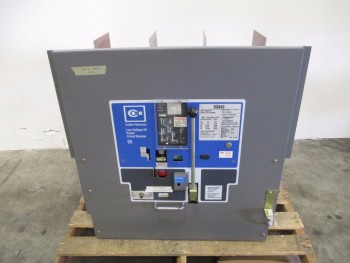 CUTLER-HAMMER DS840 4000A BREAKER