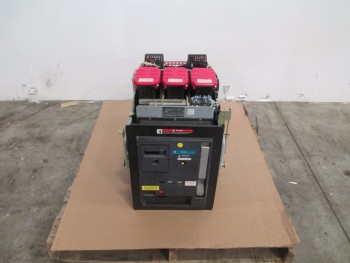 GE LOW VOLTAGE POWER CIRCUIT BREAKER WE2GCAMF1XBBXDX