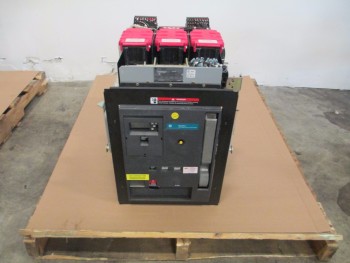 GE LOW VOLTAGE POWER CIRCUIT BREAKER WE2GCAMF1XBBXDX