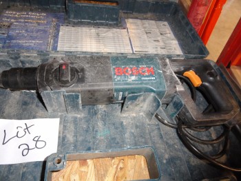 Bosch Bulldog Rotary Hammer 11224vsr with drill bits