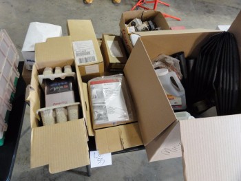 Box Lot: Turnlok plug, Minerallac, Clips, A/c Drive, etc.