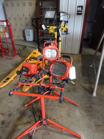 4 Tripod Work Lights w/Stands