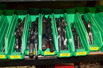 LOT - Assorted Drill Bits