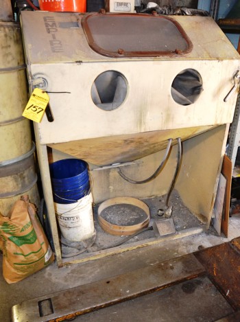 Empire Sand Blasting Machine S/N C-12043 Model EF2448