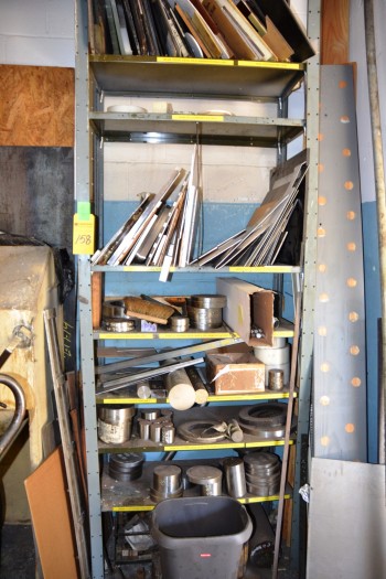 LOT - Metal w/ Shelf