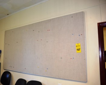 LOT - Panel and White Pin up Board