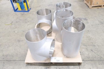 1 PALLET OF 12IN PICOR FOOD GRADE PIPE FITTINGS, SCH 5S, 304SS