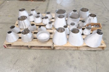 2 PALLETS OF ASSORTED PICOR FOOD GRADE PIPE FITTINGS, SCH 5S, 6-MOLY