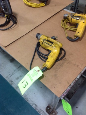 Lot of (5) various sized Electric hand Drills
