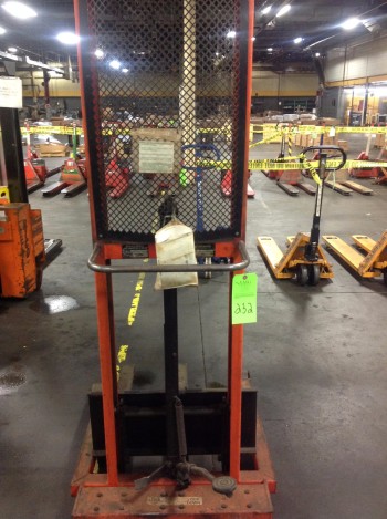 Presto Hydraulic Lift, 1,000lbs cap.