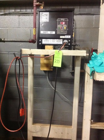 Battery Stand w/UP-2, 240 Charger