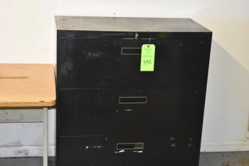 Comparitor room w/contents, Desk, 3 Lateral file cabinets, Shelve, Cabinet