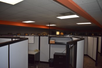 Office Cubicle sections, Approx. 491 linear ft. w/ overhead cabinets